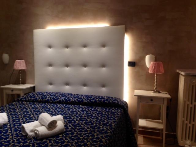 פסארו Hotel Mediterraneo חדר תמונה